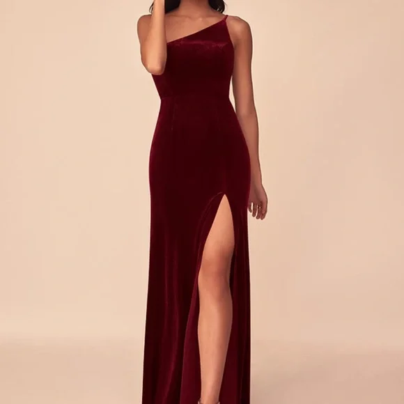 Follie Gown Michael Costello Revolve Red Velvet Dress Michael Costello X  Ataya Gown Black Editorialist